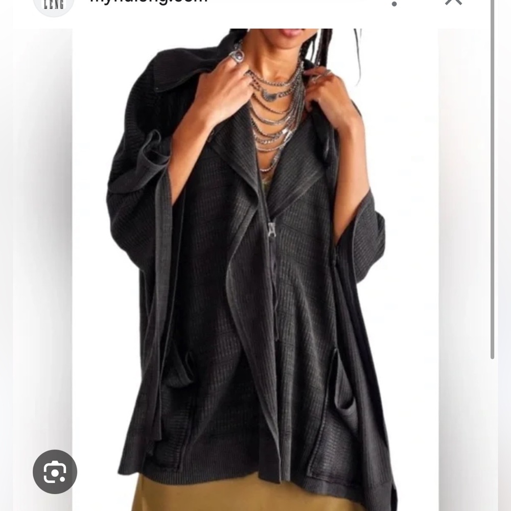 Free People Suzie Poncho/Cape